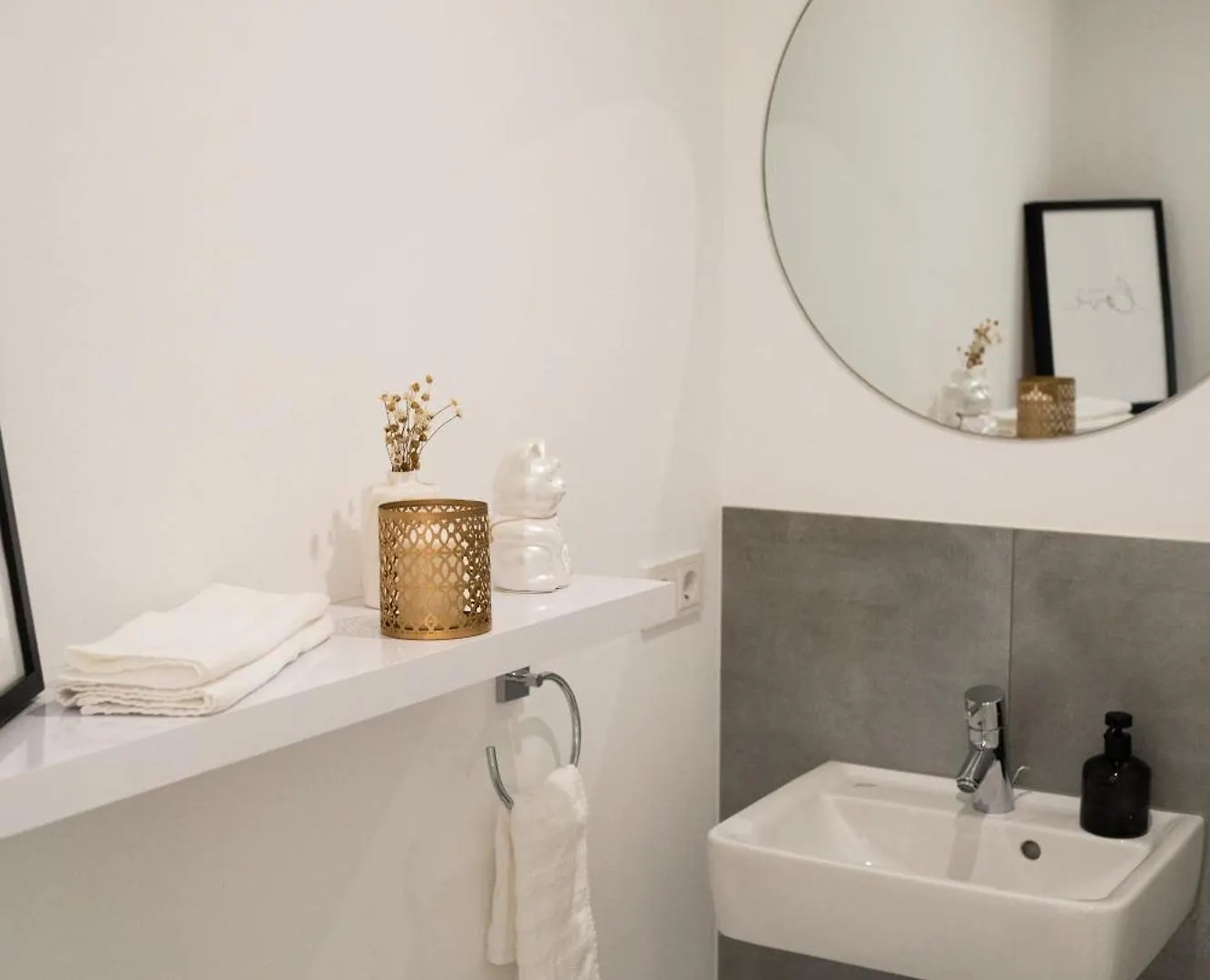 Moderne Ferienwohnung Mit Grosszuegigen 100Qm In Der Dresdner Altstadt Dresden