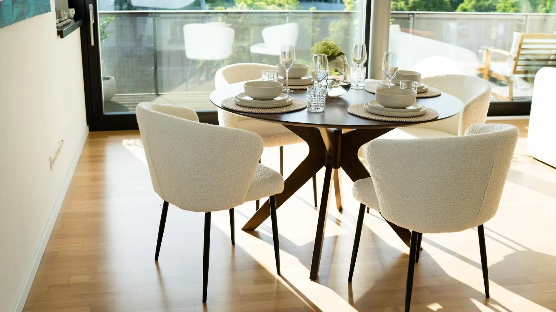 Moderne Ferienwohnung Mit Grosszuegigen 100Qm In Der Dresdner Altstadt Dresda Appartamento