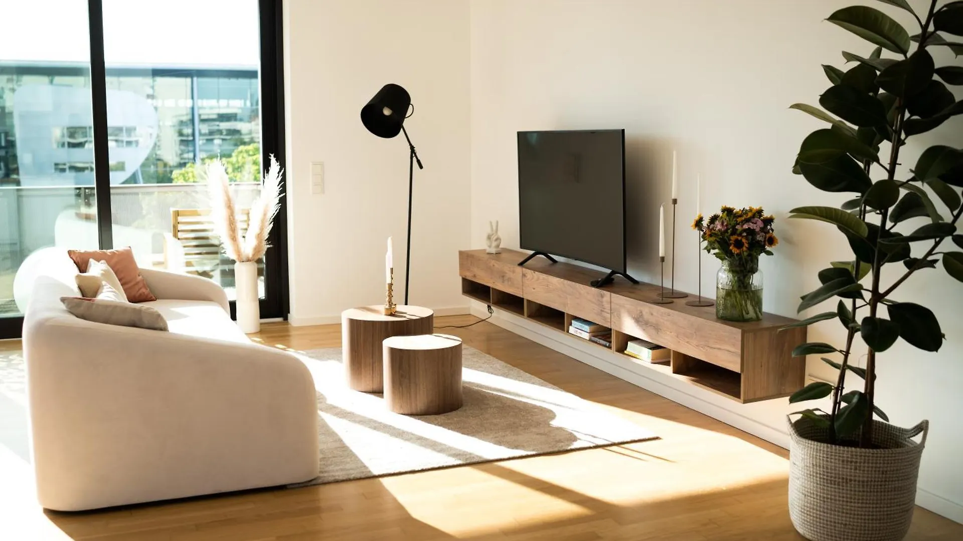 Moderne Ferienwohnung Mit Grosszuegigen 100Qm In Der Dresdner Altstadt Dresden