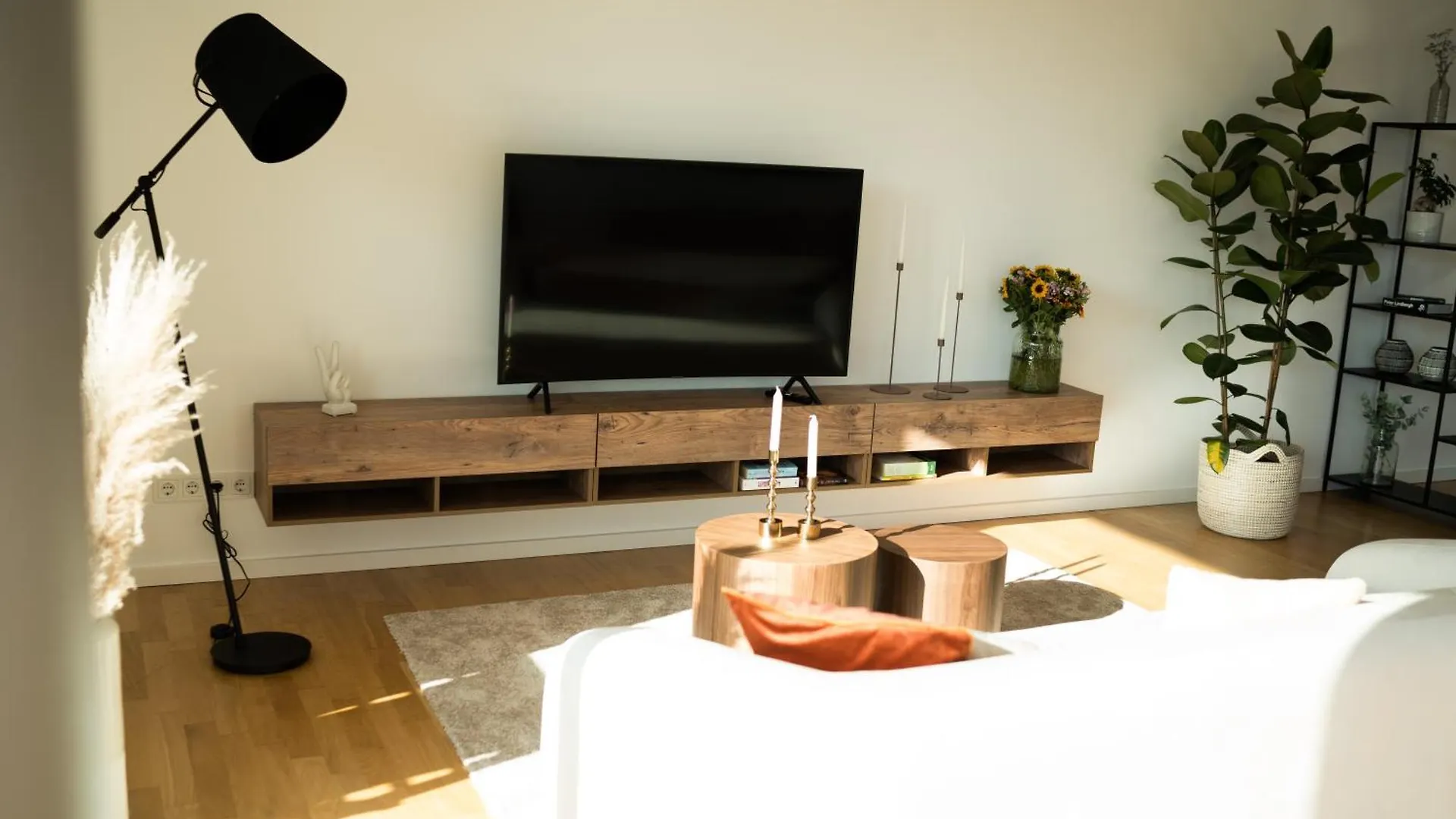 Apartment Moderne Ferienwohnung Mit Grosszuegigen 100Qm In Der Dresdner Altstadt Dresden