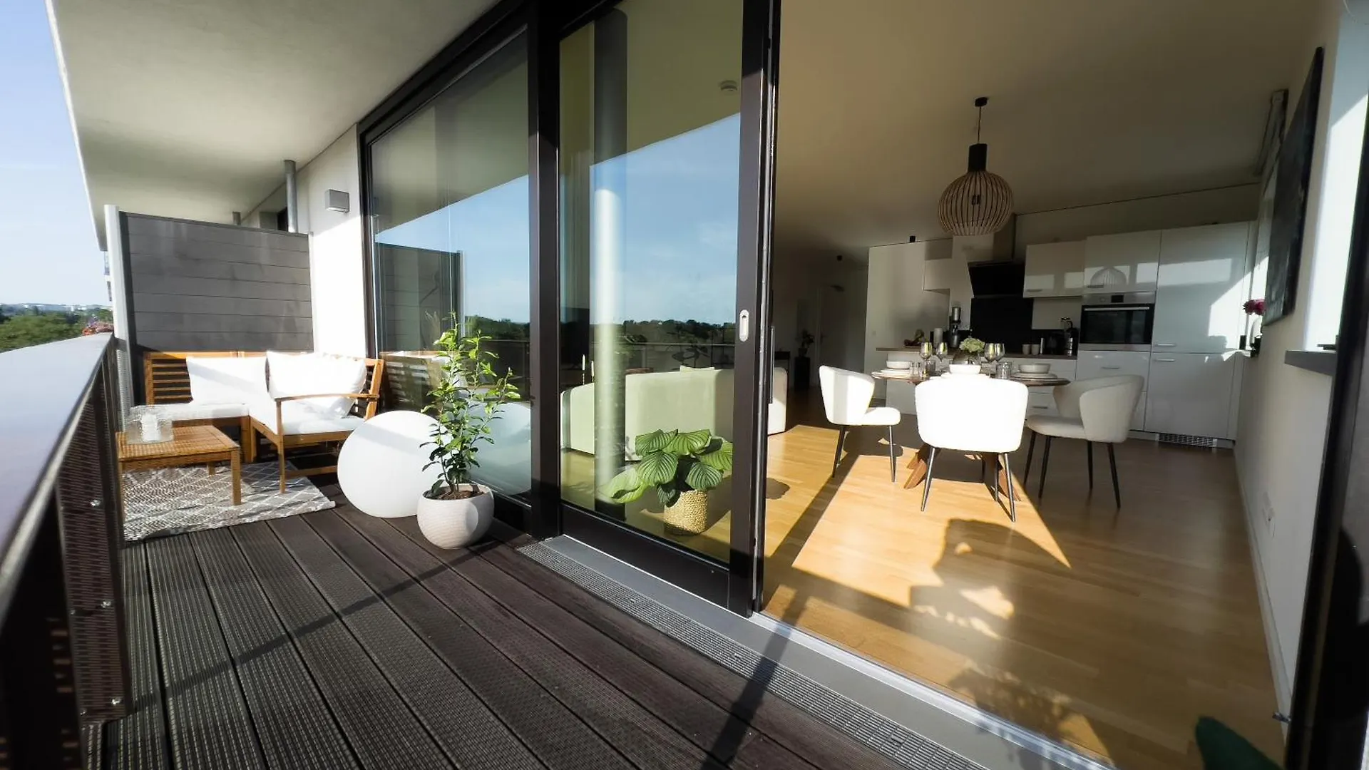 Apartment Moderne Ferienwohnung Mit Grosszuegigen 100Qm In Der Dresdner Altstadt Dresden Deutschland