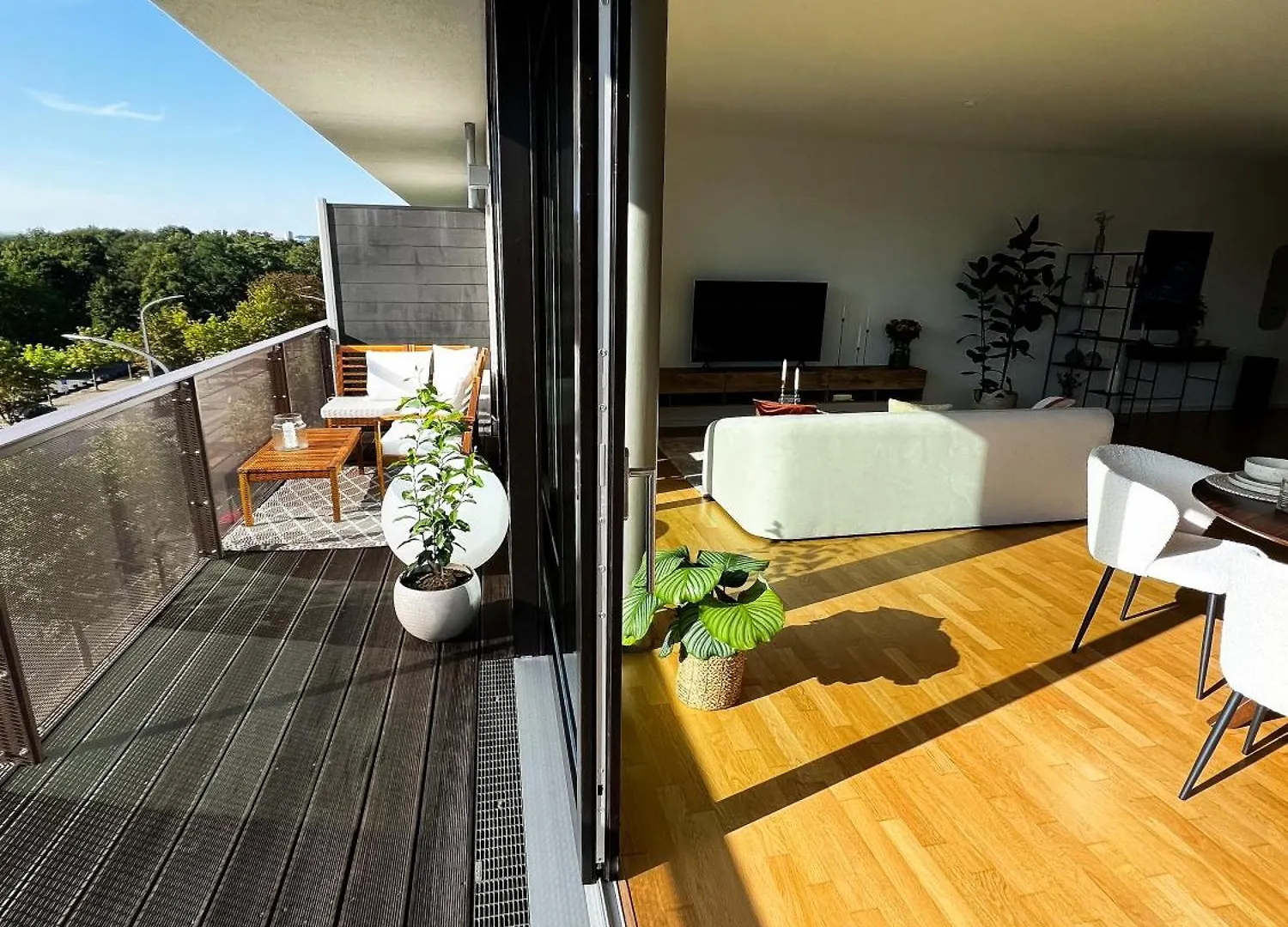 Moderne Ferienwohnung Mit Grosszuegigen 100Qm In Der Dresdner Altstadt Dresda Appartamento